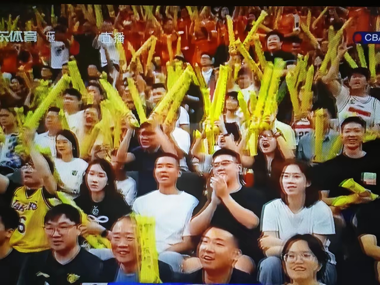 关于对阵双方实力不相上下引发球迷热议的信息 关于对阵双方实力不相上下引发球迷热议的信息