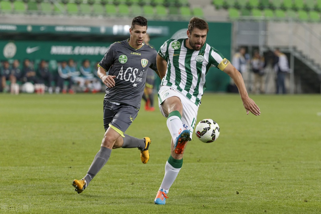 人队新秀经验增长,表现逐渐稳定 人队新秀经验增长,表现逐渐稳定