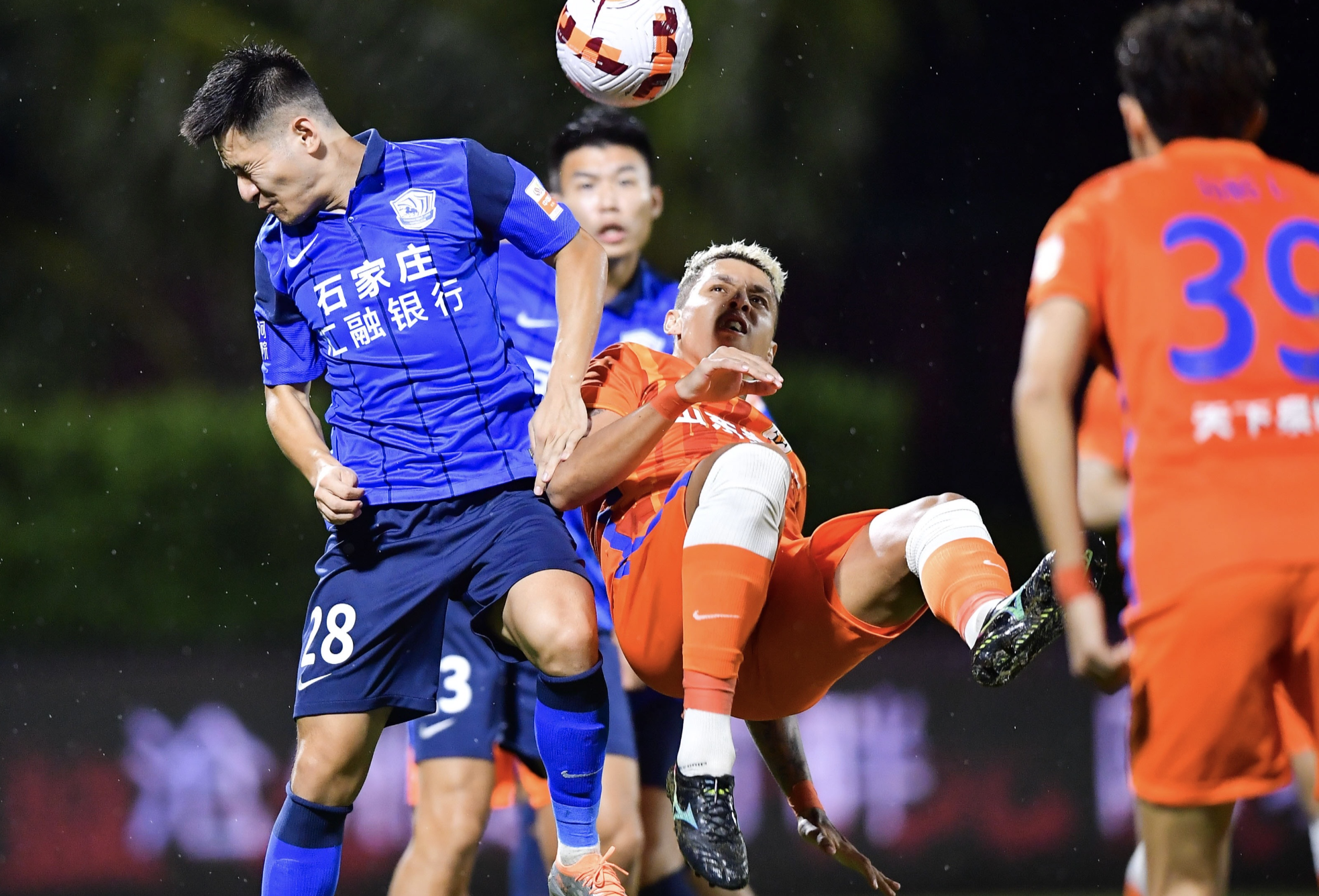 山东队技压浙江，豪取连胜，确保领先的简单介绍