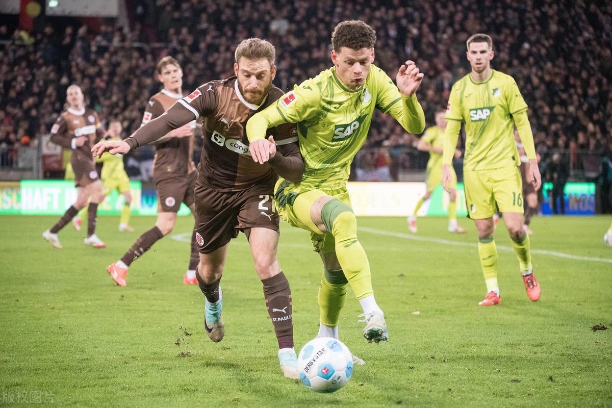 霍芬海姆主场不敌佛罗伦萨,状态低迷 霍芬海姆主场不敌佛罗伦萨,状态低迷