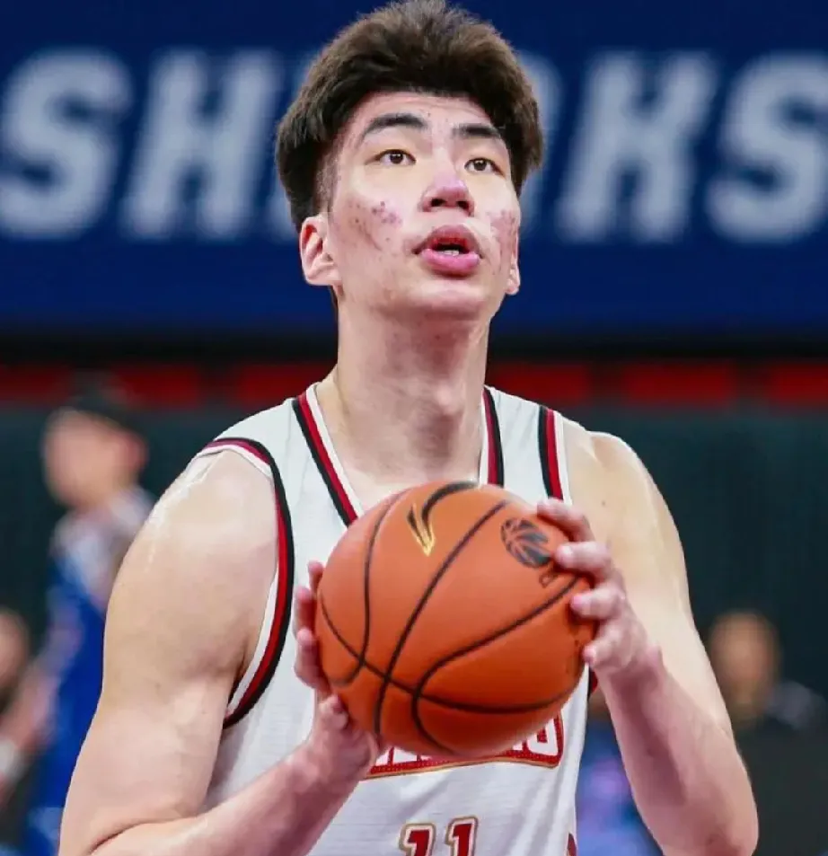 广东男篮士气高涨，连战连胜向争冠贡献力量的简单介绍