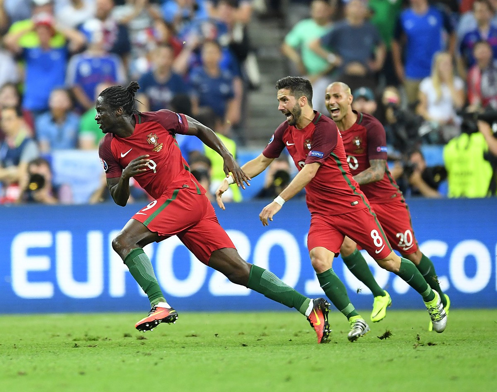 关于葡萄牙队完胜韩国队，梁靖崑点燃赛场的信息