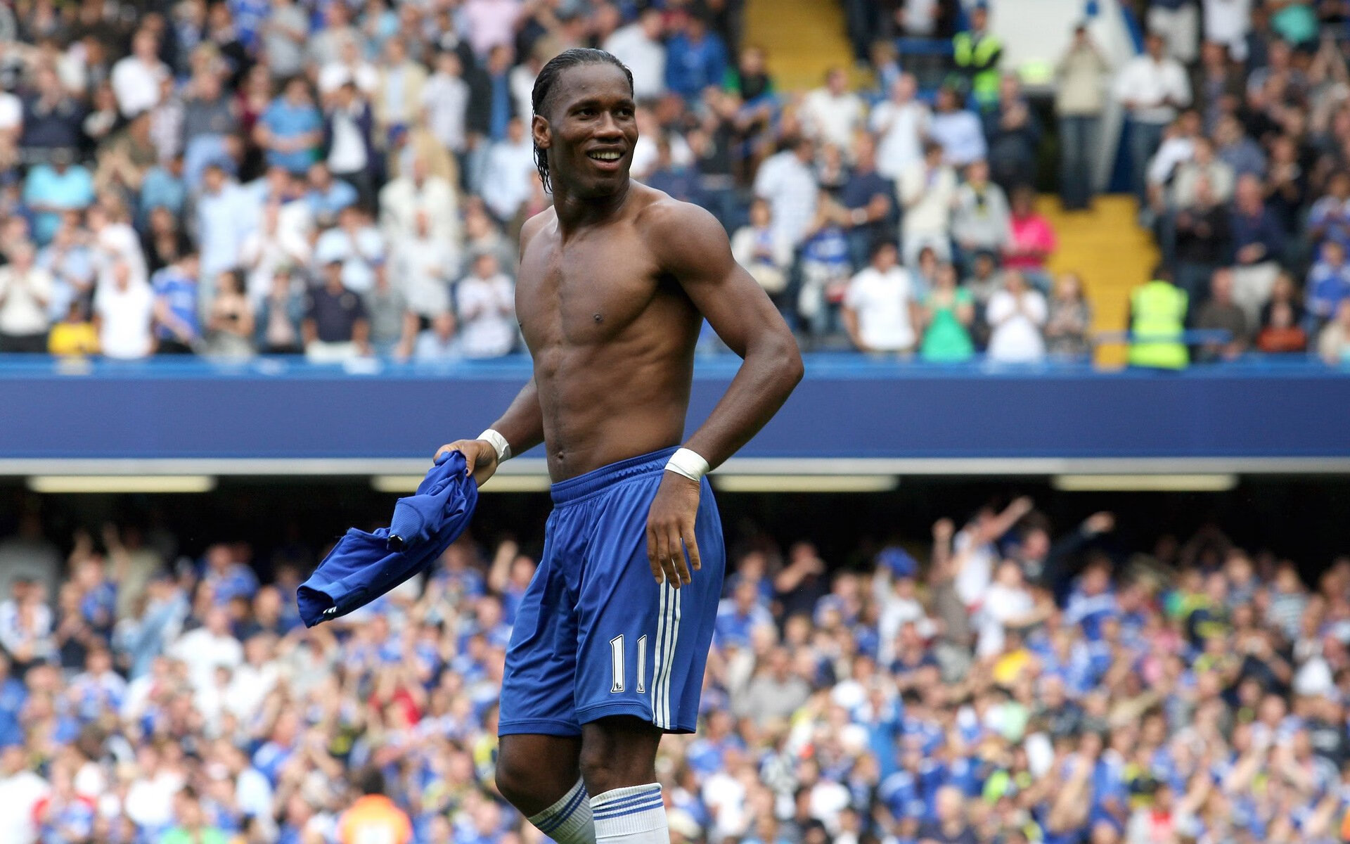 尤文铁血碾压摩洛哥，莱万关键制胜诠释巨星价值